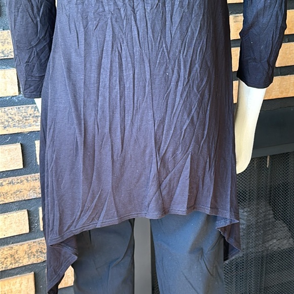 Asymmetrical Cold Shoulder Top - Picture 5 of 5